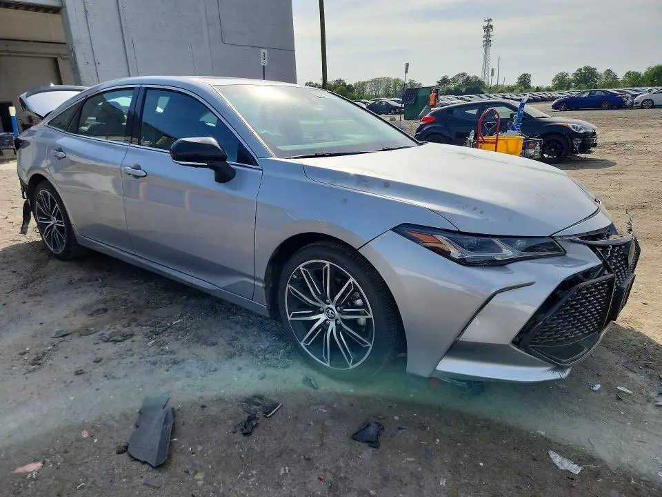 2019 TOYOTA AVALON TOURING  