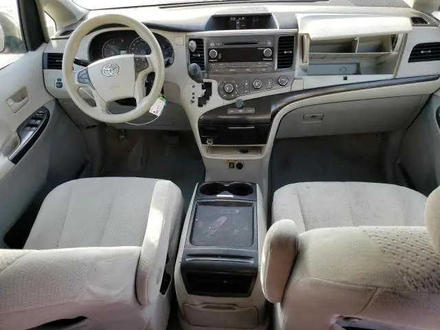 2011 TOYOTA SIENNA LE  