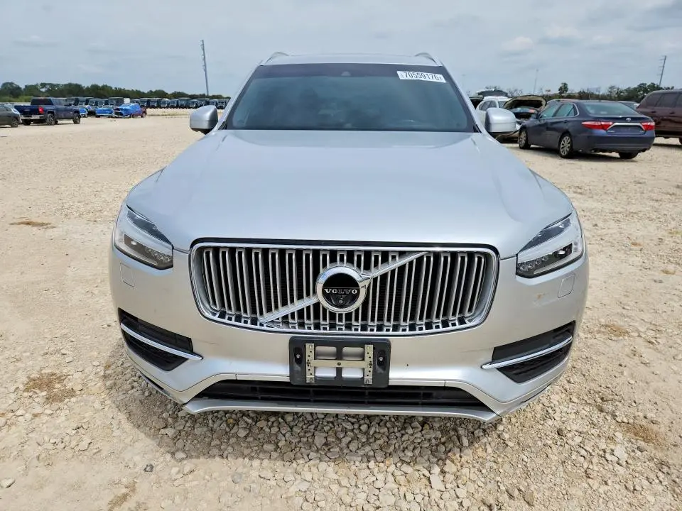 2016 VOLVO XC90 T6  