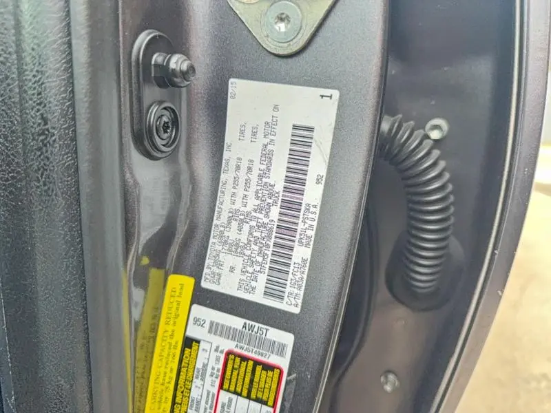 2015 TOYOTA TUNDRA CREWMAX SR5  