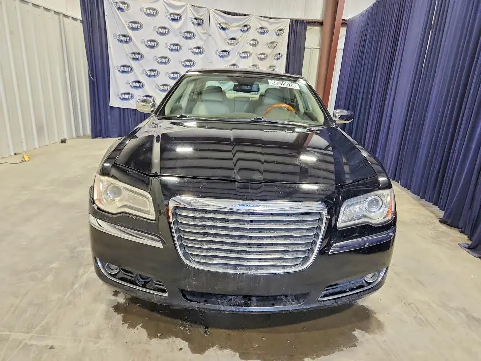 2012 CHRYSLER 300C   