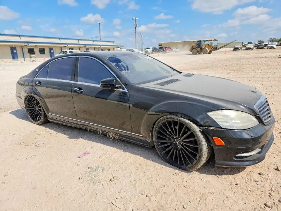 2013 MERCEDES-BENZ S 550  