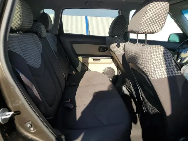 2011 KIA SOUL +  