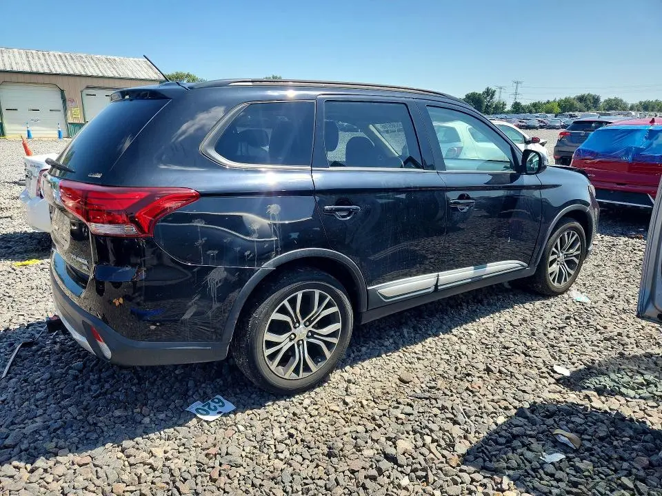 2016 MITSUBISHI OUTLANDER SE  