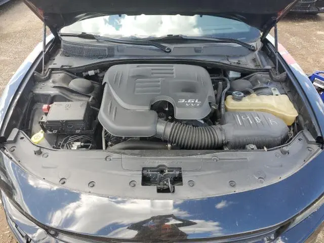 2017 DODGE CHARGER SXT  