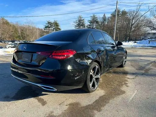 2025 MERCEDES-BENZ C 300  