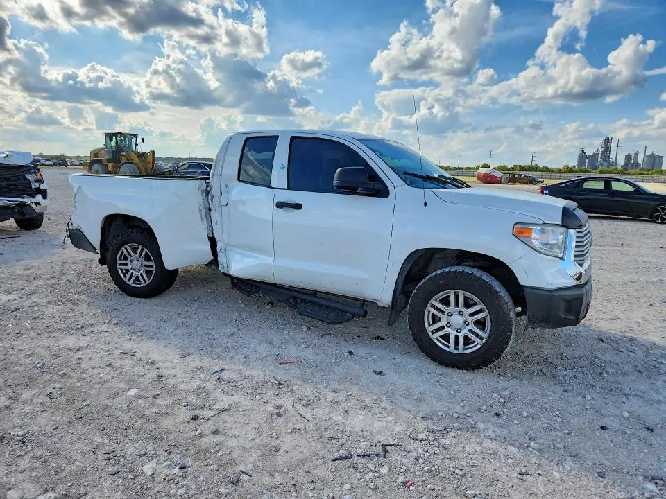 2017 TOYOTA TUNDRA SR  