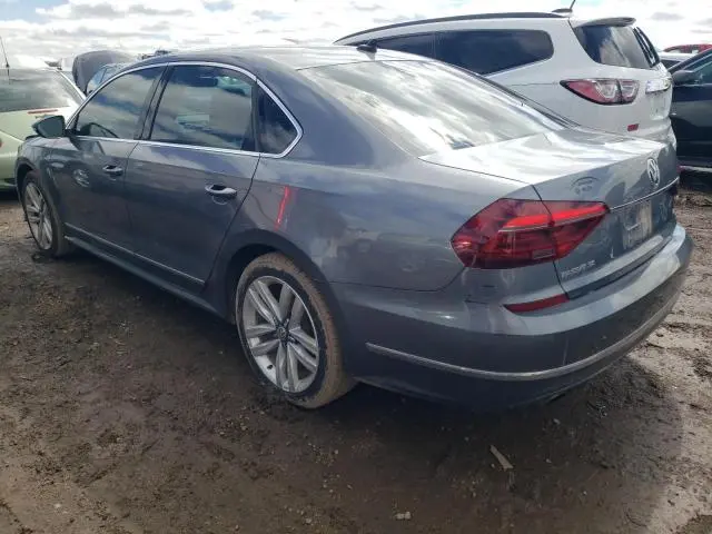 2017 VOLKSWAGEN PASSAT SE  