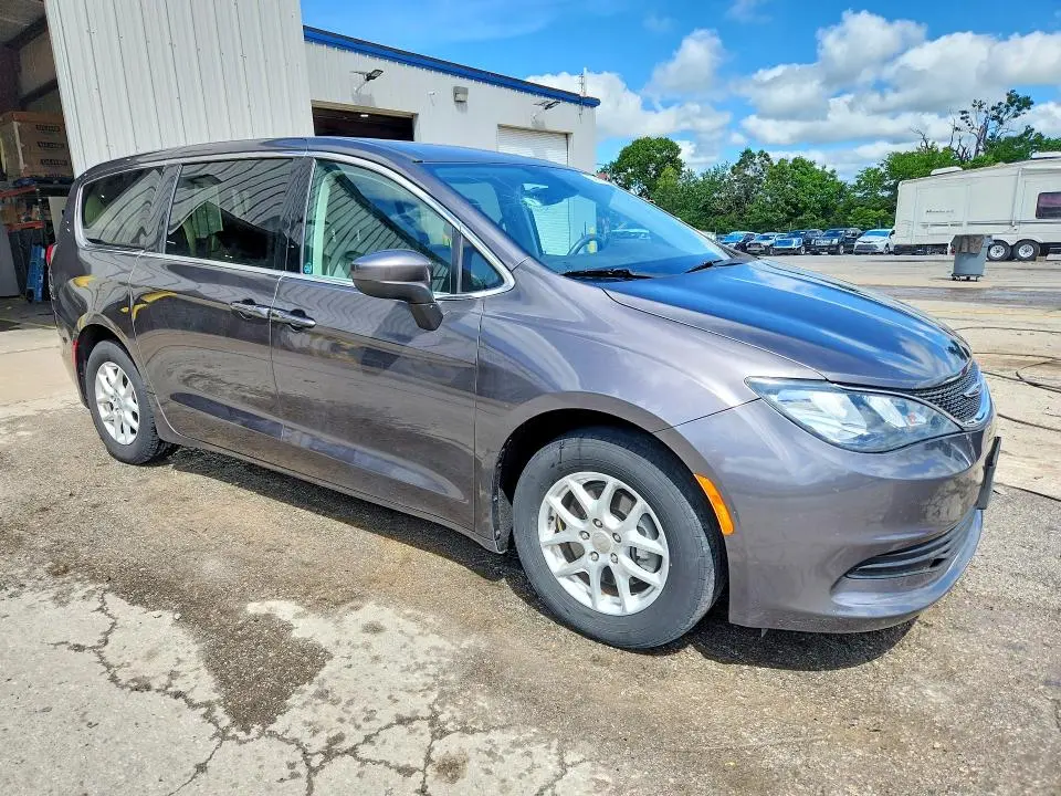 2017 CHRYSLER PACIFICA TOURING  