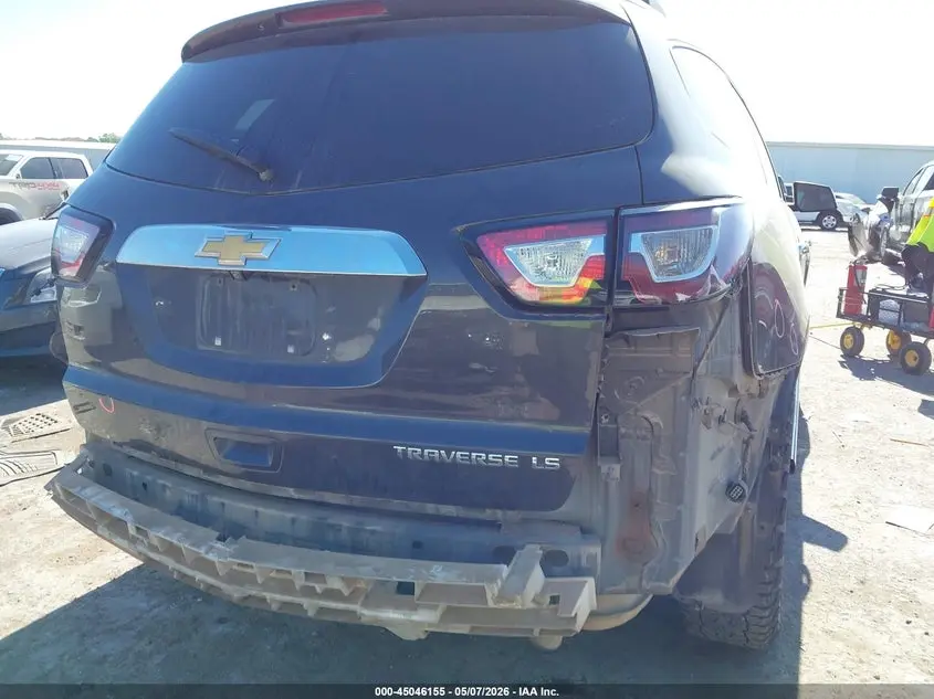 2016 CHEVROLET TRAVERSE LS