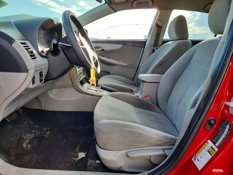 2011 TOYOTA COROLLA LE  