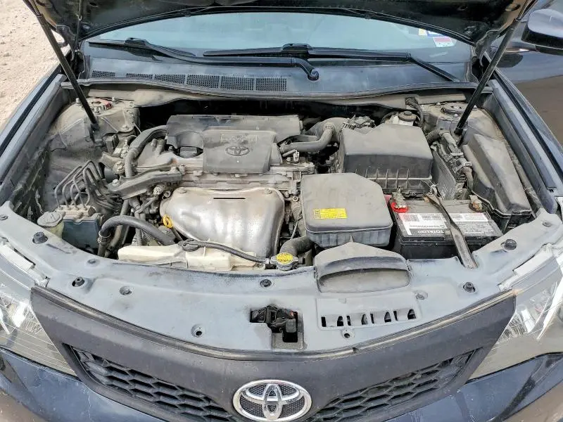 2012 TOYOTA CAMRY SE  