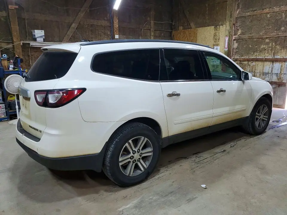2015 CHEVROLET TRAVERSE LT  