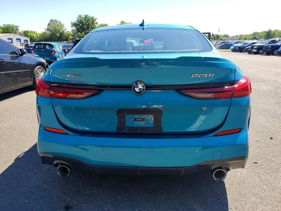 2024 BMW 228XI   