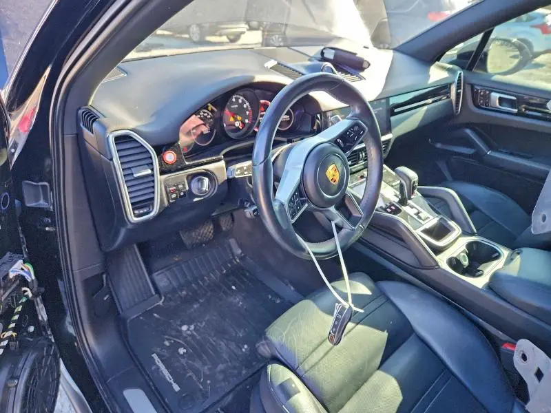 2020 PORSCHE CAYENNE   