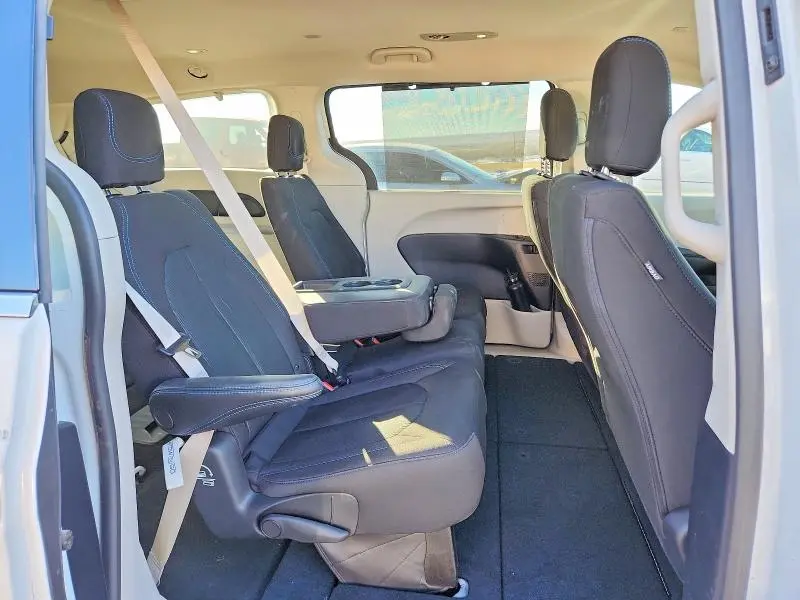 2021 CHRYSLER PACIFICA TOURING  