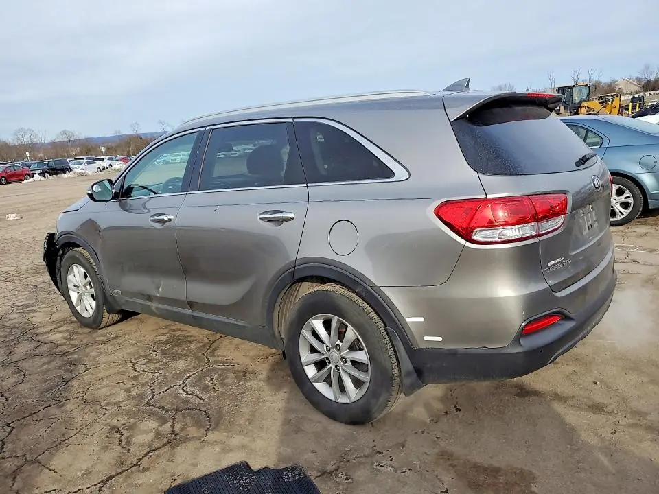 2018 KIA SORENTO LX  