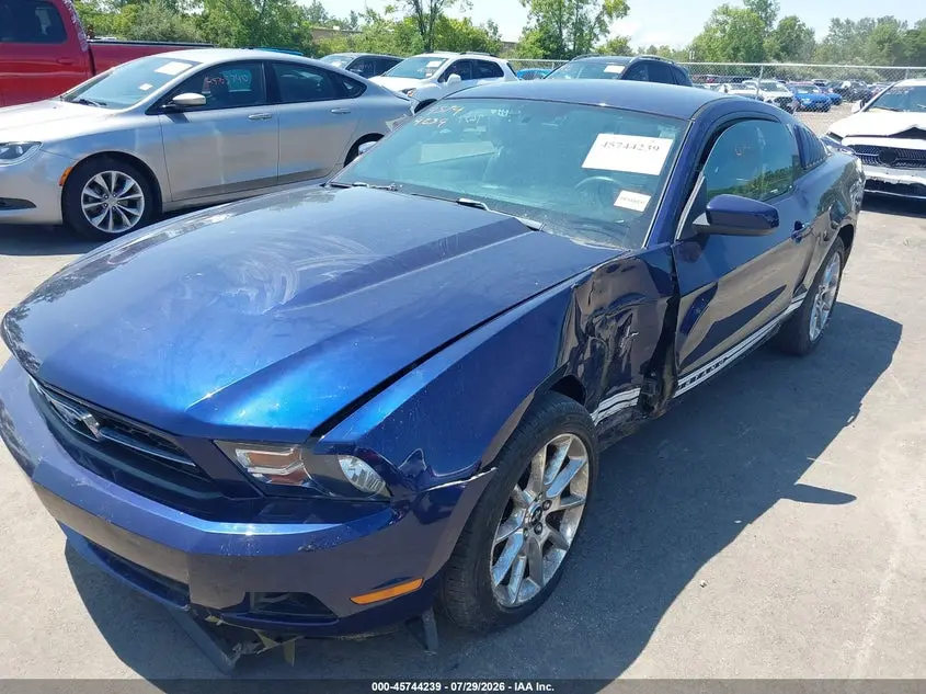 2011 FORD MUSTANG V6 PREMIUM