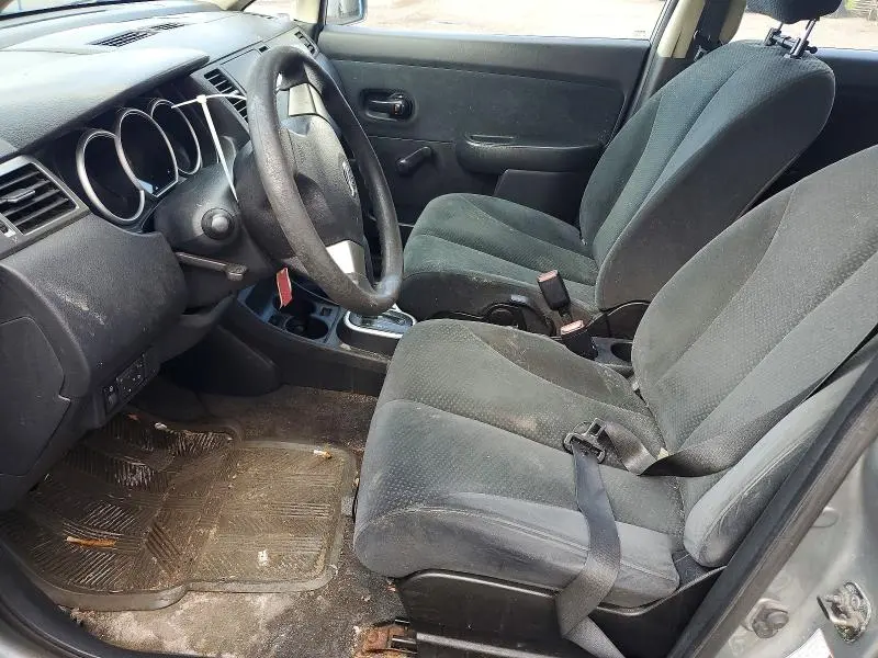 2010 NISSAN VERSA   