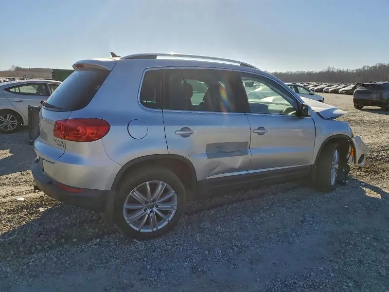 2014 VOLKSWAGEN TIGUAN S  
