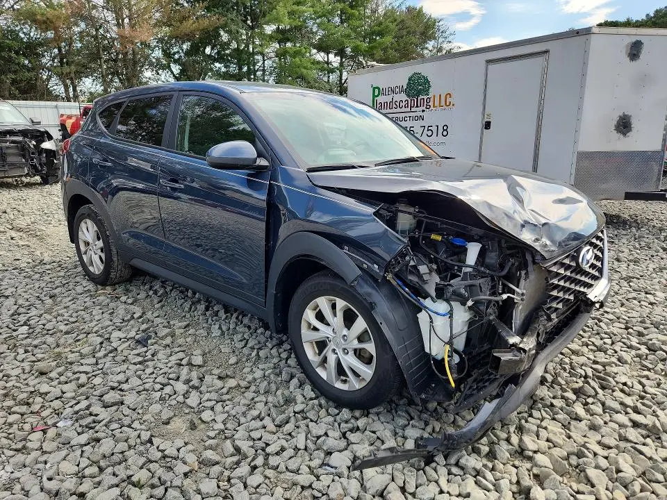 2020 HYUNDAI TUCSON SE  
