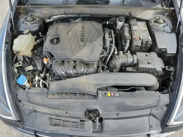 2021 HYUNDAI SONATA SE  