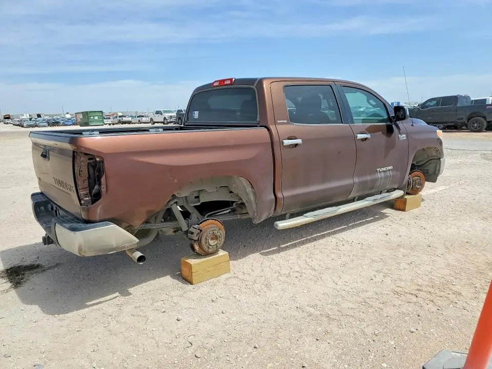 2016 TOYOTA TUNDRA CREWMAX LIMITED  