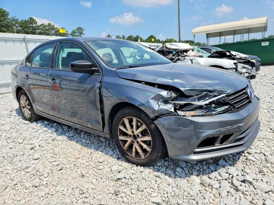 2015 VOLKSWAGEN JETTA SE  