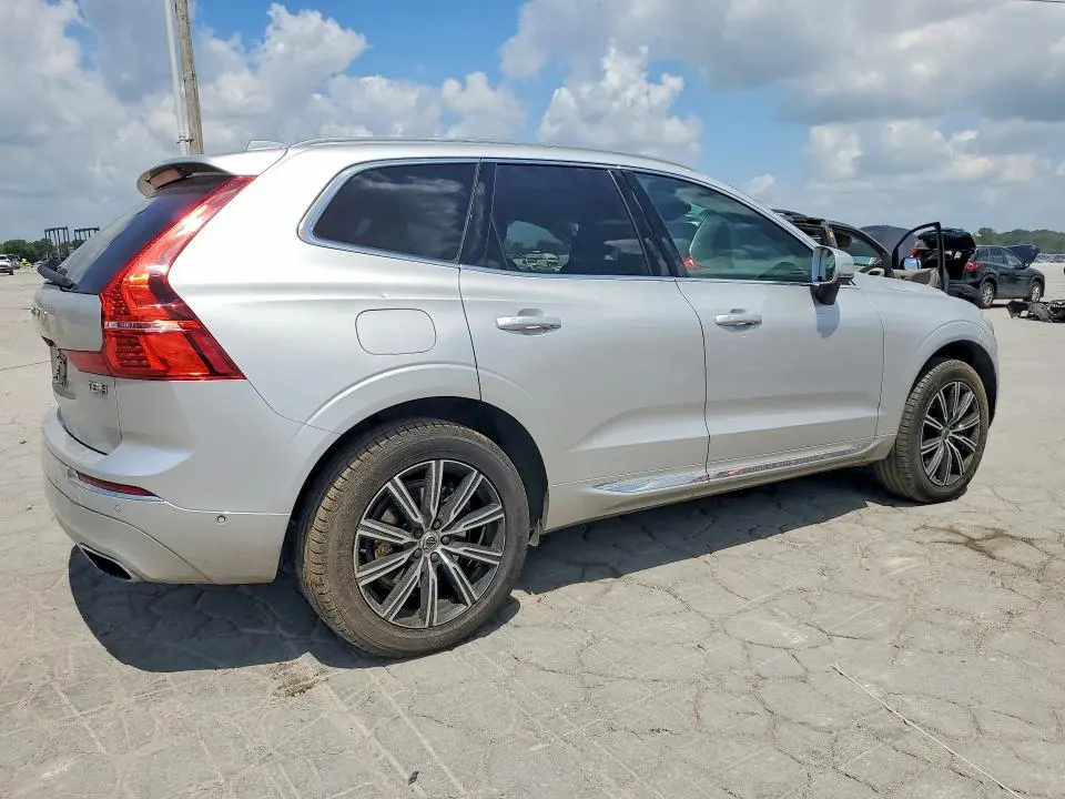 2019 VOLVO XC60 T8 INSCRIPTION  