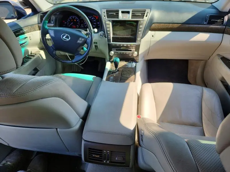 2010 LEXUS LS 460  