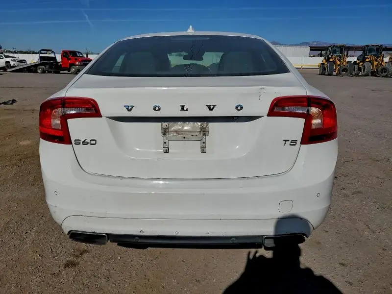 2016 VOLVO S60   