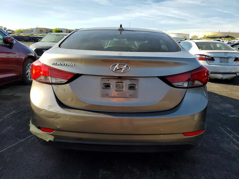 2014 HYUNDAI ELANTRA SE  