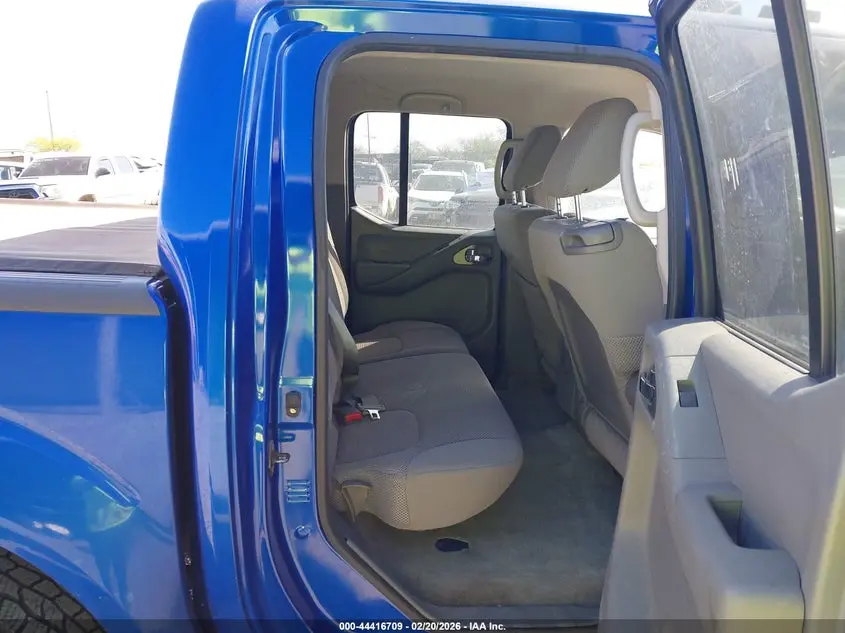 2012 NISSAN FRONTIER SV