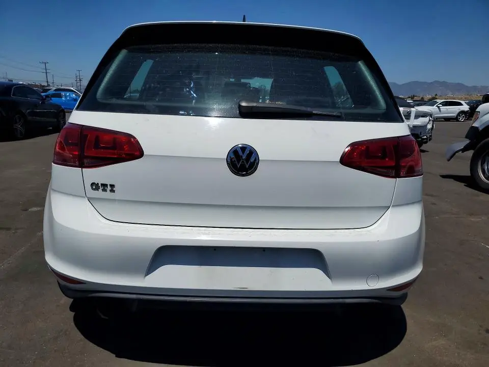 2015 VOLKSWAGEN GTI   
