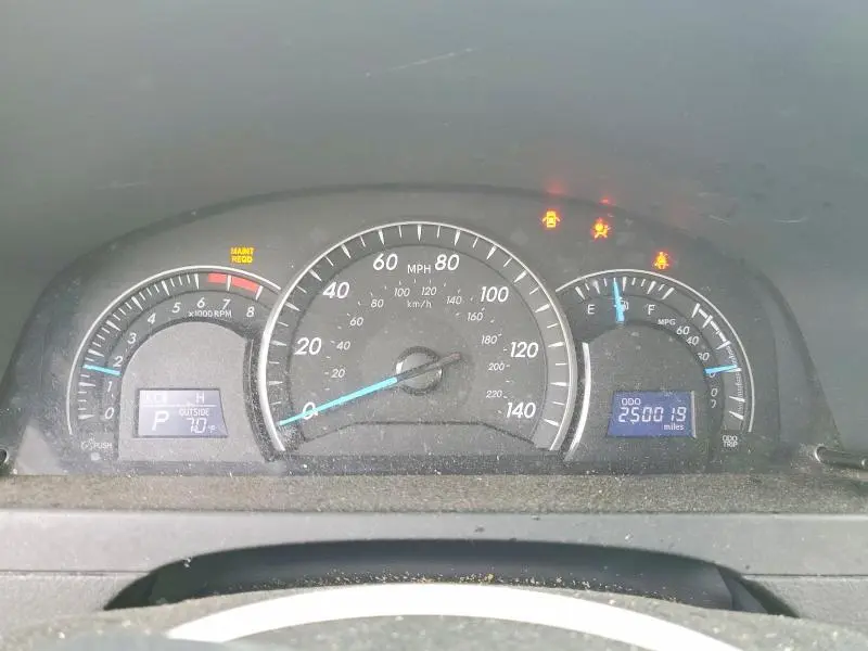 2012 TOYOTA CAMRY LE  