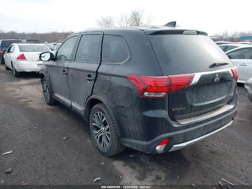 2018 MITSUBISHI OUTLANDER SE