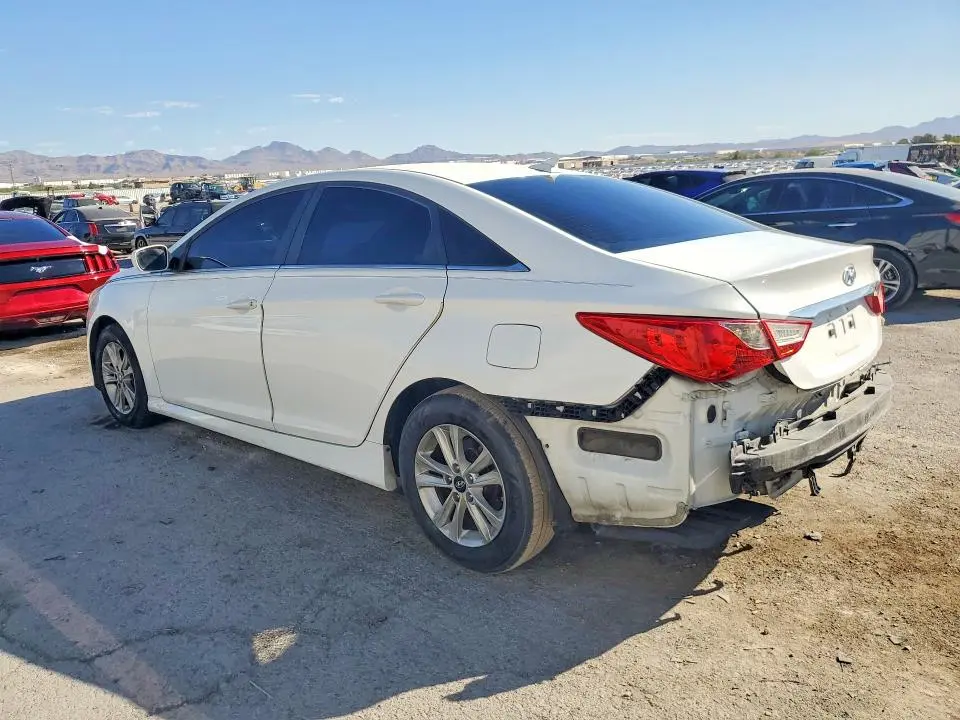 2014 HYUNDAI SONATA GLS  