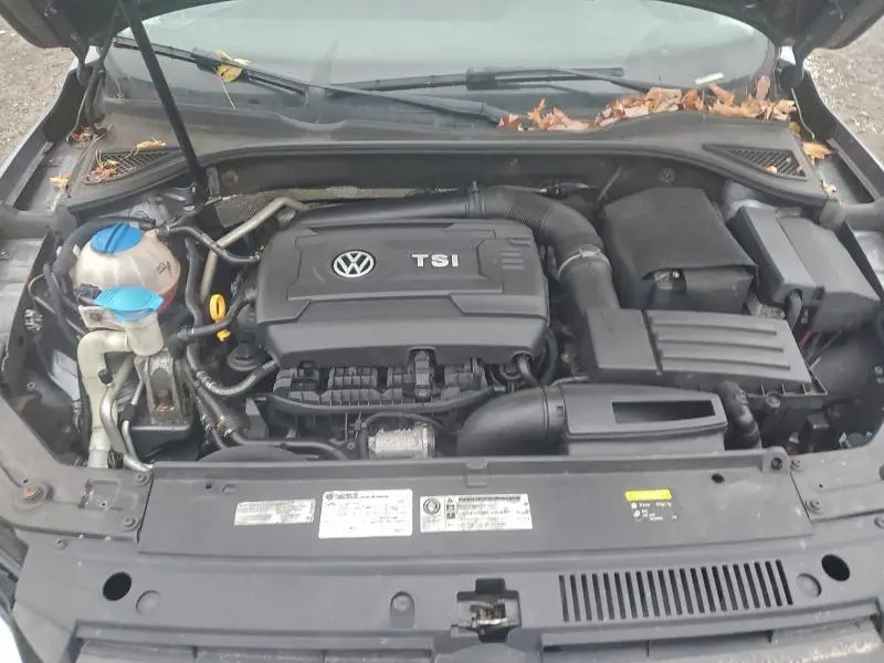 2015 VOLKSWAGEN PASSAT S  