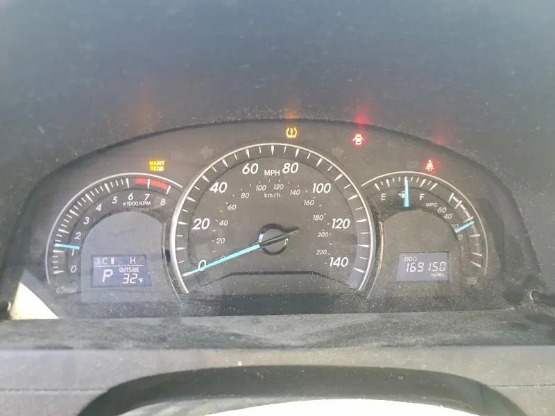 2012 TOYOTA CAMRY BASE  