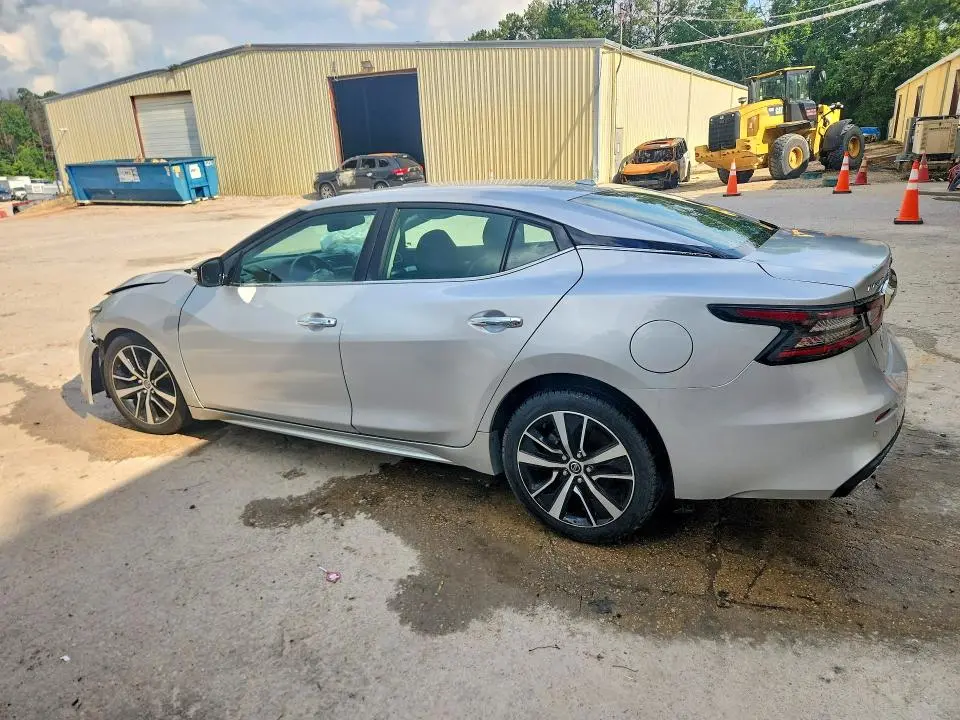 2021 NISSAN MAXIMA SV  