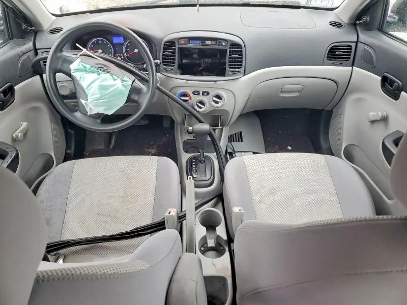 2010 HYUNDAI ACCENT GLS  