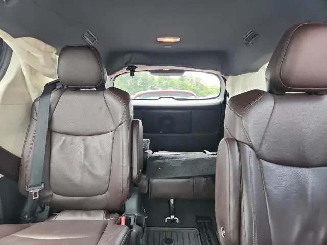 2021 TOYOTA SIENNA LIMITED  
