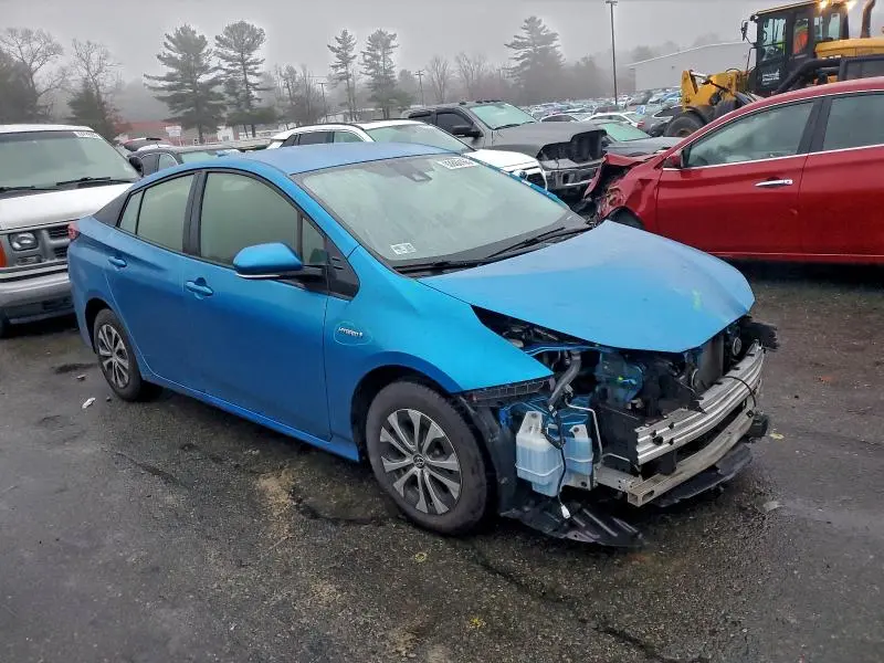 2020 TOYOTA PRIUS LE  