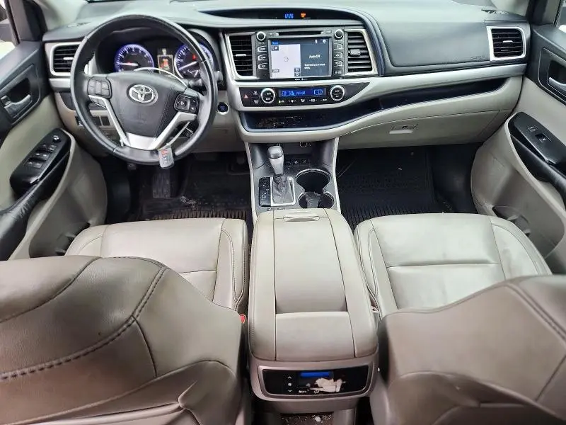 2015 TOYOTA HIGHLANDER XLE  