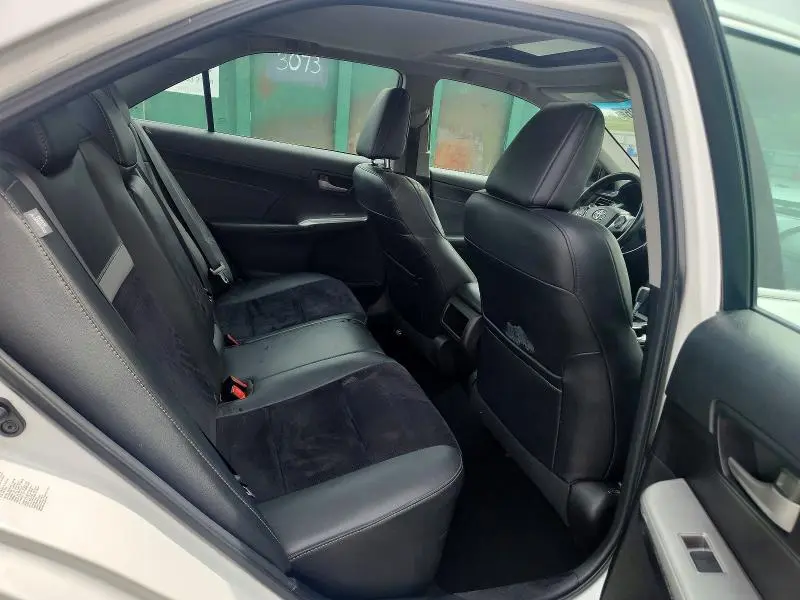 2014 TOYOTA CAMRY SE  