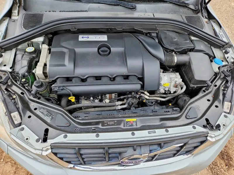 2011 VOLVO XC60 T6  