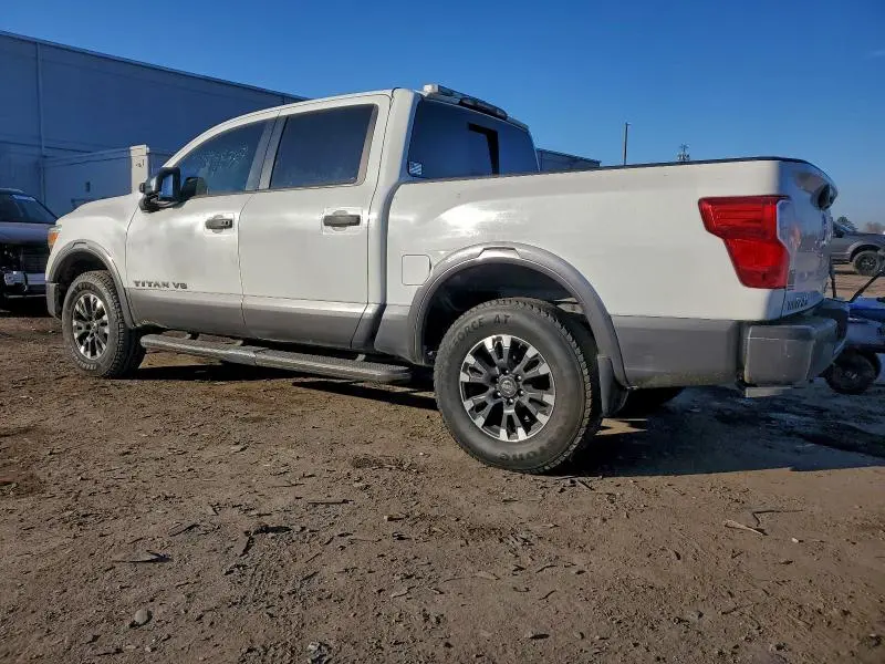 2019 NISSAN TITAN PRO-4X  