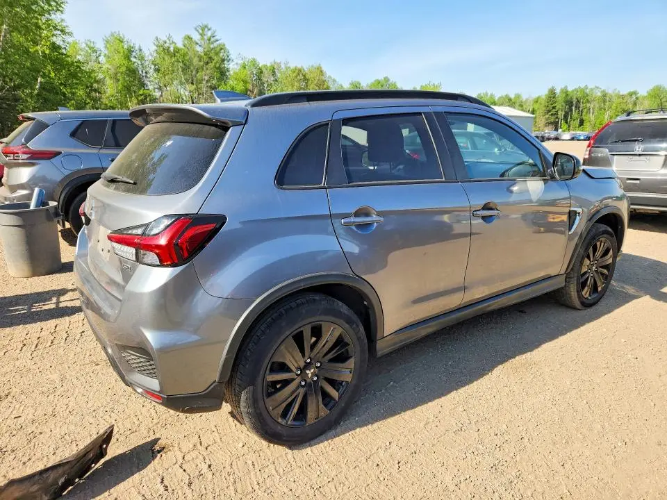 2023 MITSUBISHI RVR SE  