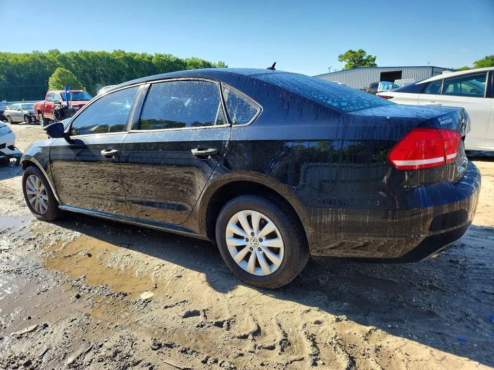 2012 VOLKSWAGEN PASSAT S  