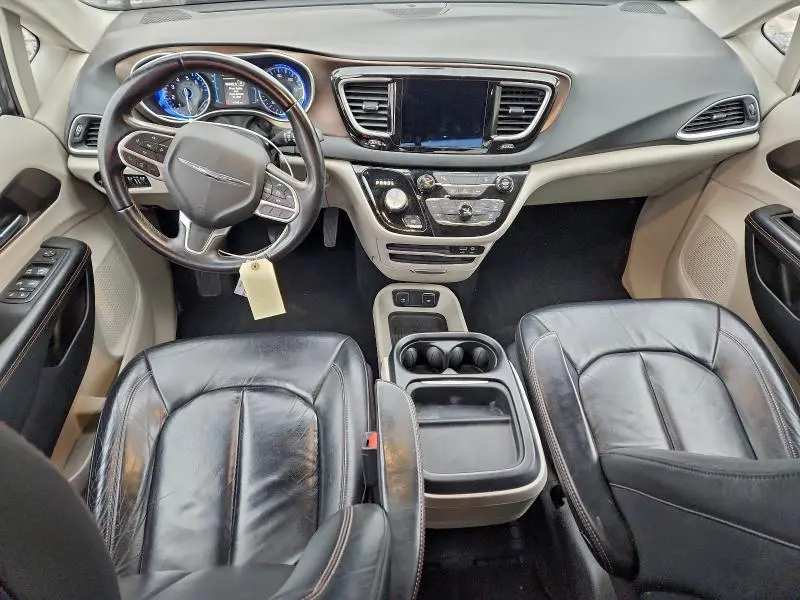 2017 CHRYSLER PACIFICA TOURING L  
